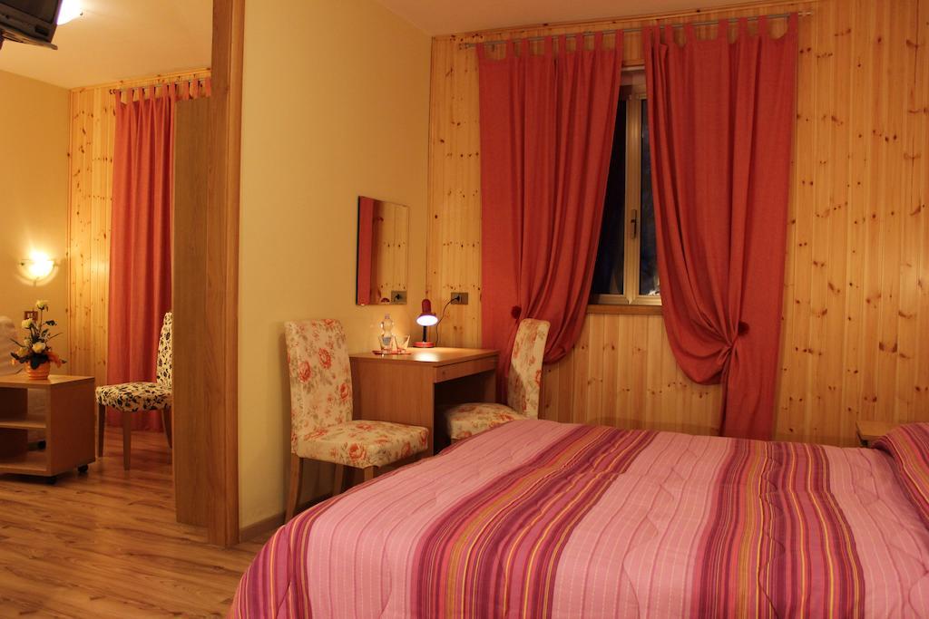 Albergo Ristorante Montecucco Da Tobia Sigillo Δωμάτιο φωτογραφία